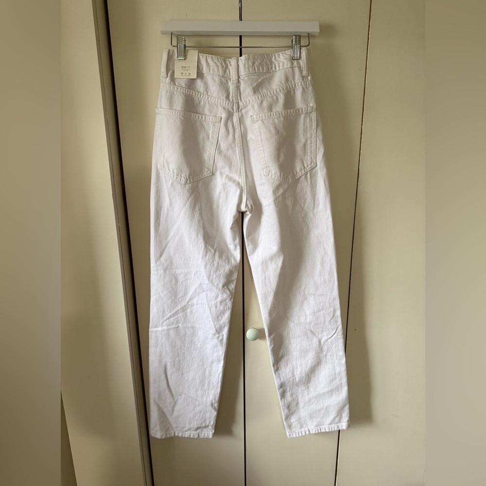 NWT Zara Mom Fit High Waisted Jeans White Denim Jeans 100% Cotton Size US 4 - Picture 10 of 11
